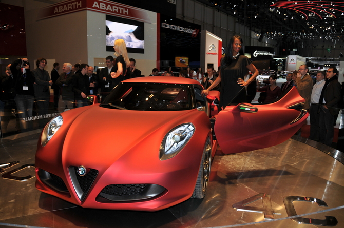 Alfa Romeo nveils the 4C Concept in Geneva