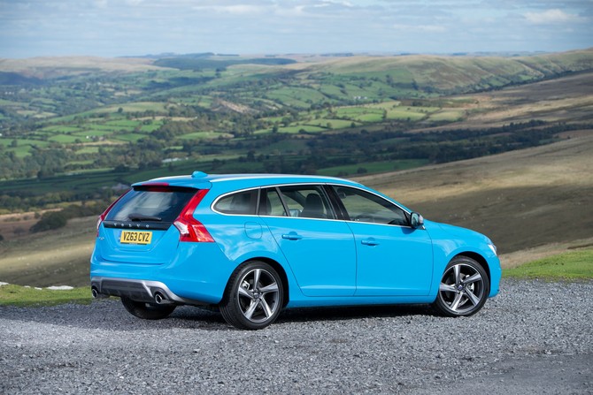 Volvo V60 D5 R-Design Momentum Geartronic