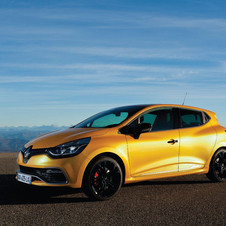 O Clio RS tem mais binário e é mais leve do que a geração anterior