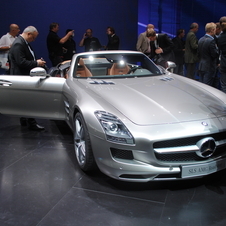 Mercedes-Benz SLS AMG Roadster