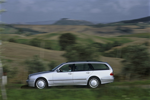 Mercedes-Benz E 200 Kompressor Station Wagon AT