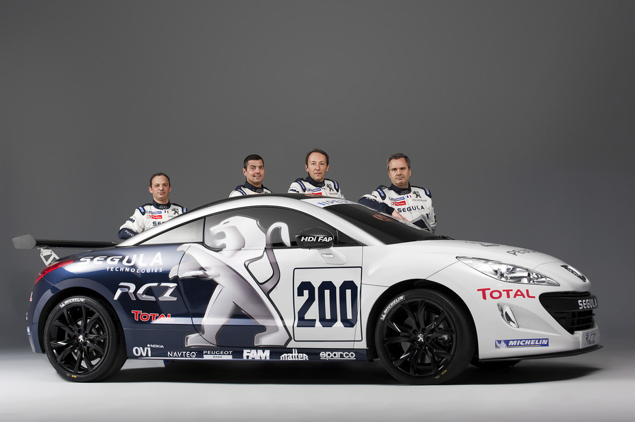 Peugeot to race two RCZs at Nürburgring