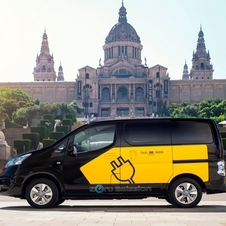 O e-NV200 é retirado da linha de produção normal para que lhe seja adicionado o motor elétrico