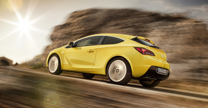 Opel Astra GTC to be unveiled in Frankfurt