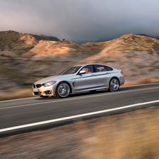 O BMW Série 4 Gran Coupé tem exatamente as mesmas dimensões que o coupé de duas portas e o mesmo design dianteiro