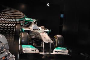 Mercedes-Benz W02