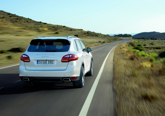 New model year: improvements for Cayenne and Panamera