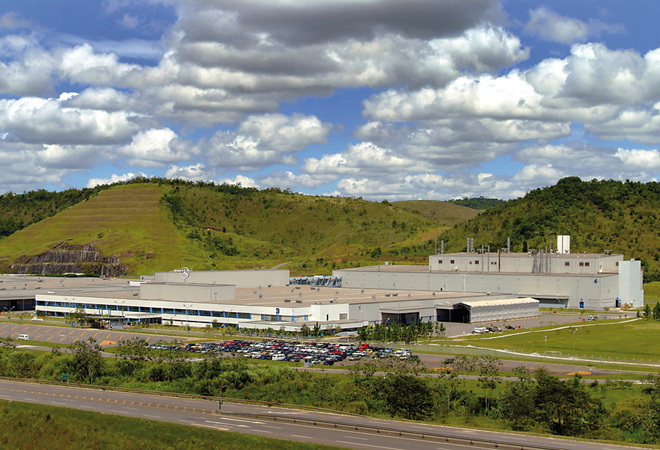 Mercedes already builds buses and vans in Brazil