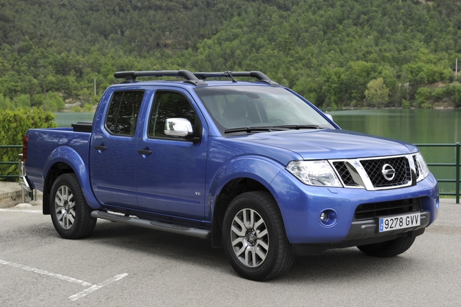 Nissan Navara 2.5 dCi Double Cab Acenta