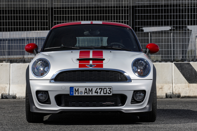 MINI Coupé revealed in detail