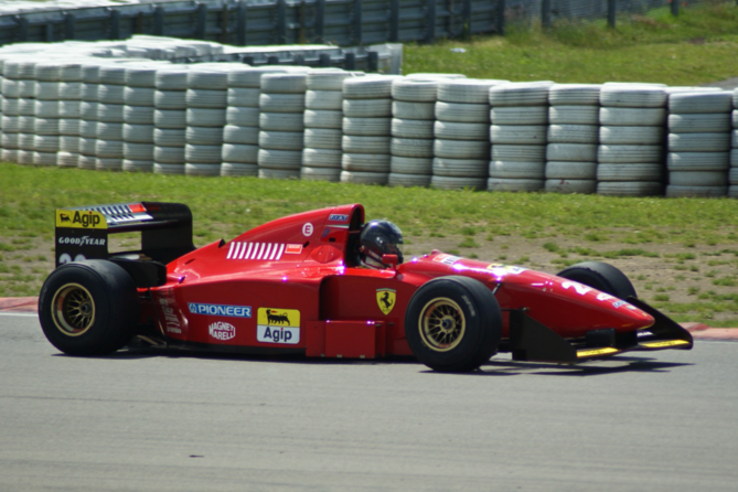 Ferrari 412 T1