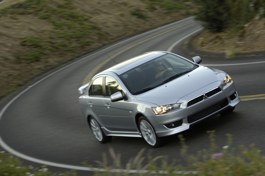 Mitsubishi Lancer DE