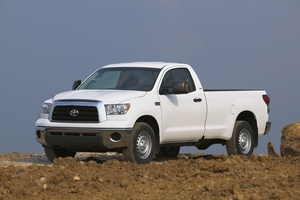 Toyota Tundra-Grade Regular Cab 4X4 5.7L FFV Long Bed