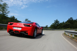 Ferrari 458 Italia receives international awards