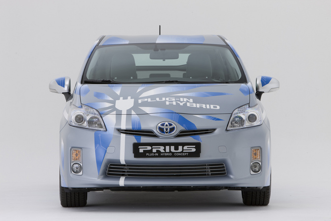 Toyota Prius Plug-in Concept