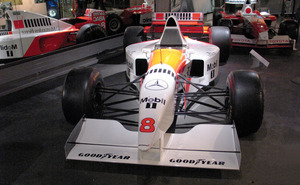 McLaren MP4/10