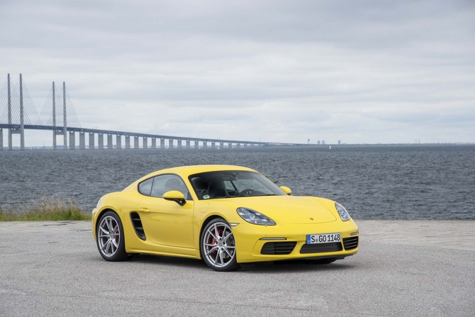 Porsche 718 Cayman S PDK