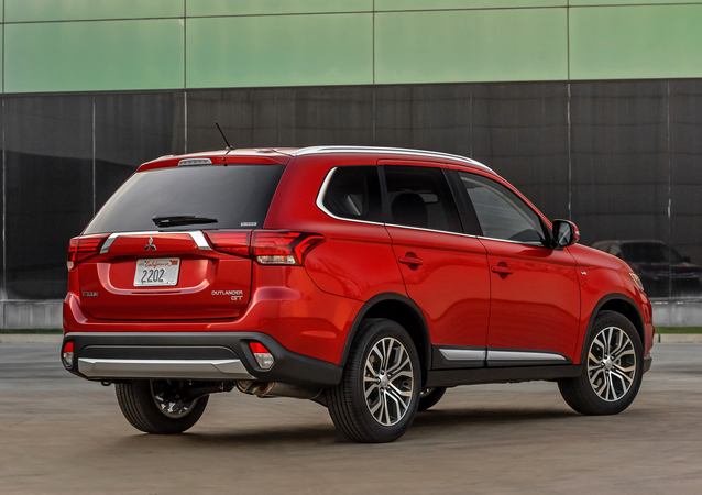 Mitsubishi did not reveal data on the range of engines available with the new Outlander