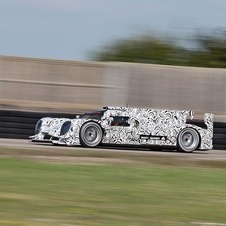 Porsche continua o processo de aperfeiçoamento do seu LMP1 com sucessivas sessões de testes