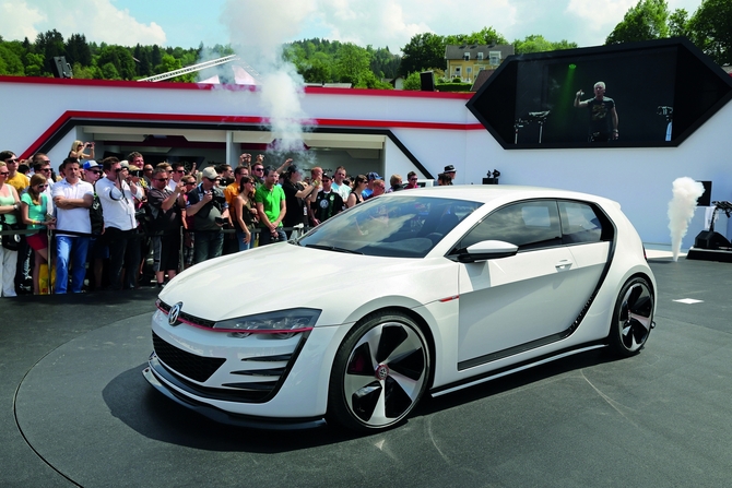 Puissance de 220 ch. ou de 230 ch. (Golf GTI Performance). 