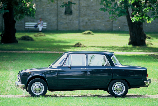 O carro foi testado originalmente na pista de testes de Balocco