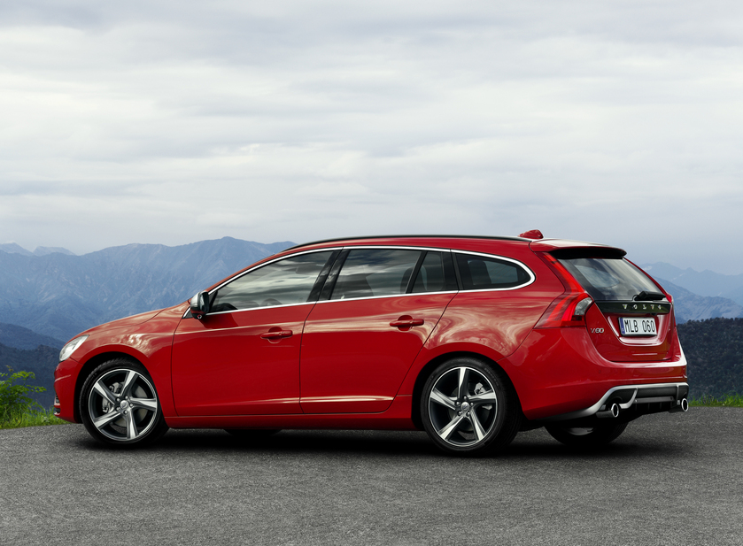 Volvo V60 1.6 T3 R-Design 