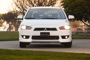 Mitsubishi Lancer ES