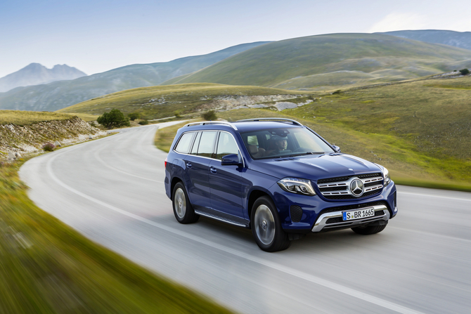 The GLS receives an updated engine range, which also includes some engines that come straight from the GL