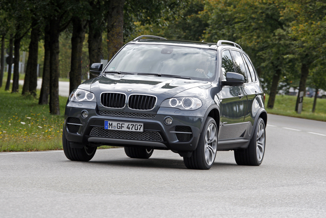 X5 and X6 to Get Exclusive Edition Models in Autumn