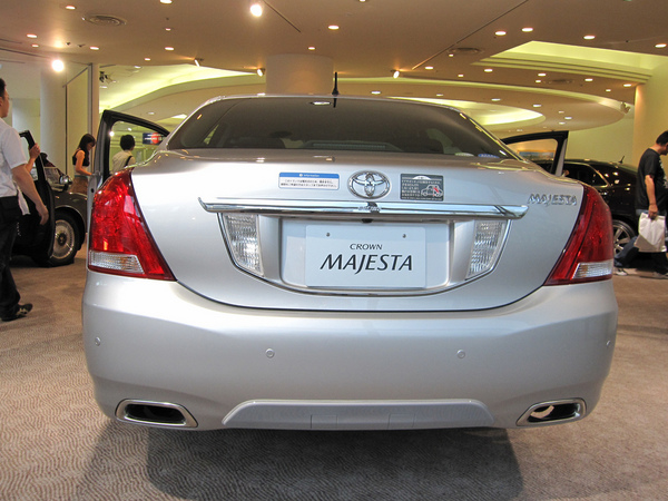 Toyota Crown Majesta 4.0 C