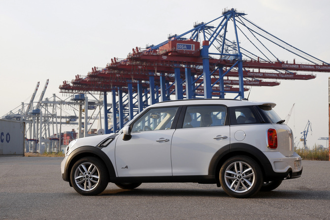 MINI Countryman receives 5-stars at Euro NCAP