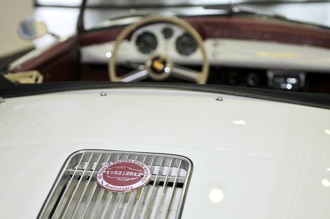 The Porsche Museum will offer a badge celebrating 60 years of Porsche clubs