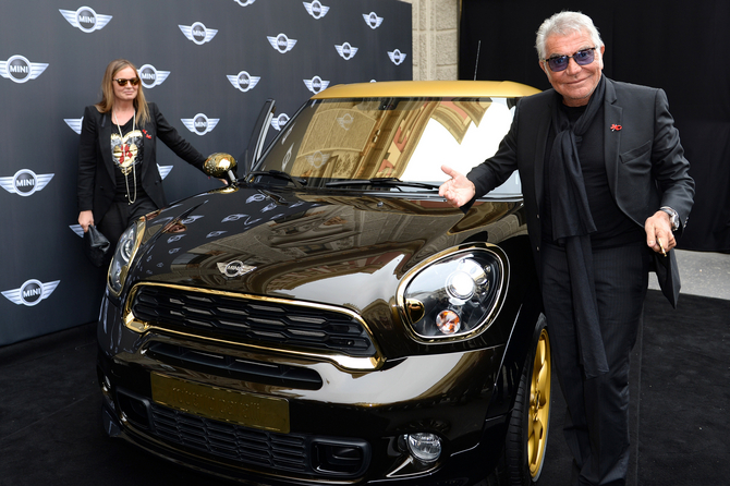 Roberto und Eva Cavalli enthüllen Life Ball MINI 2013