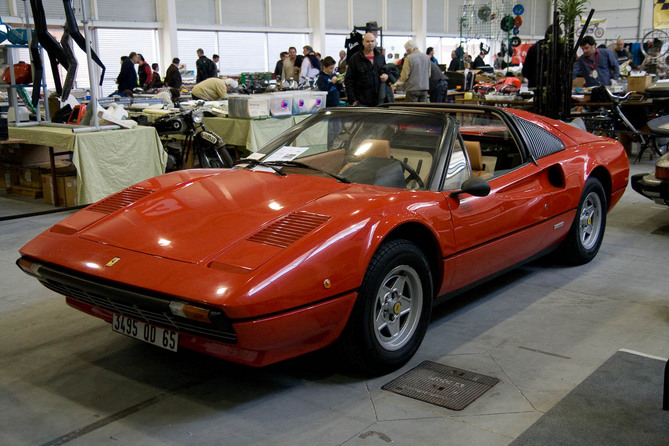 Ferrari 208 GTS Turbo