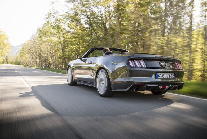 Ford Mustang Convertible