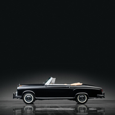 Mercedes-Benz 220 S Cabriolet