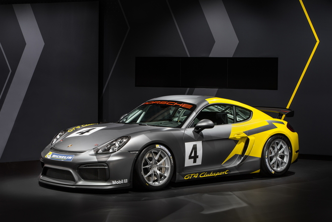 O Cayman GT4 Clubsport é alimentado por um motor boxer de seis cilindros de 3,8 litros