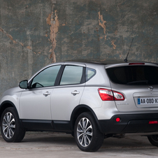 Nissan Qashqai 2.0dCi 4x2 Tekna Premium 17'' (10)