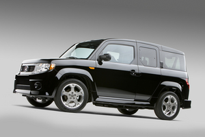 Honda Element SC 2WD 5-Spd MT