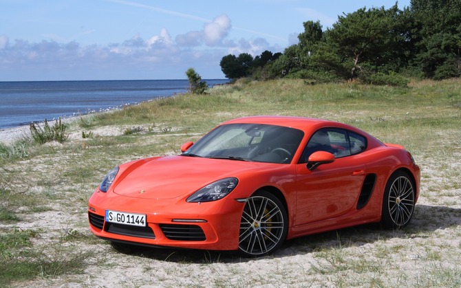 Porsche 718 Cayman S PDK