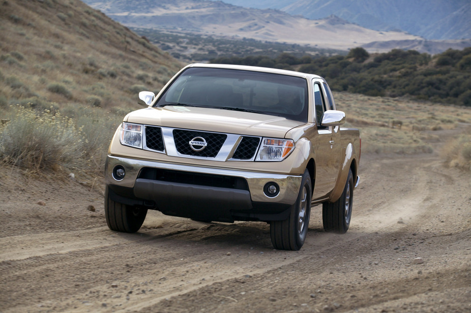 Nissan Frontier Crew Cab LE 4X4 LWB