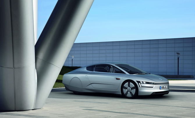 VW XL1: concept that consumes 0.9 l/100km presented in Qatar