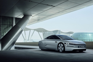 VW XL1: concept that consumes 0.9 l/100km presented in Qatar