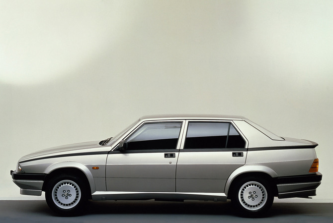 Alfa Romeo 75 2.0 Twin Spark