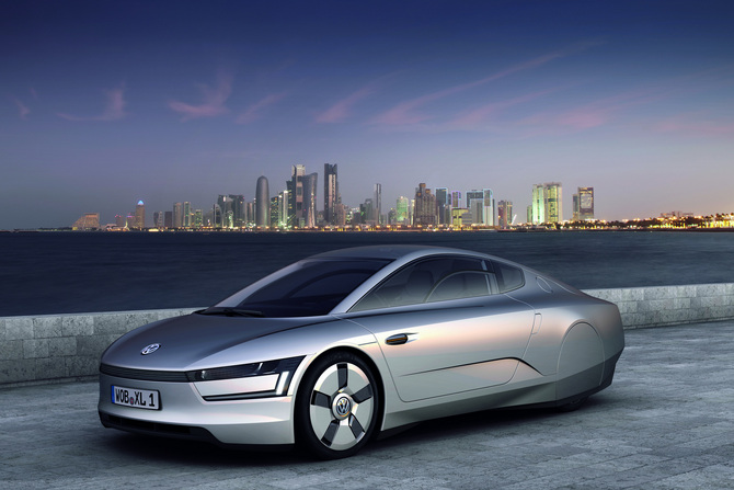 VW XL1: concept that consumes 0.9 l/100km presented in Qatar