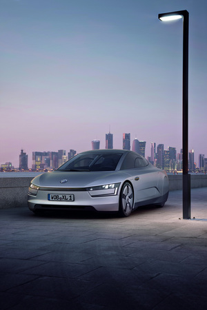 VW XL1: concept that consumes 0.9 l/100km presented in Qatar