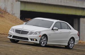 Mercedes-Benz E-Class E350 BlueTEC Sedan (USA)