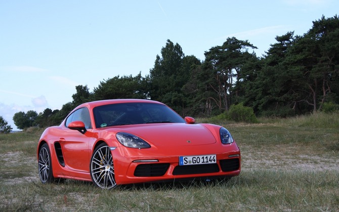 Porsche 718 Cayman S PDK