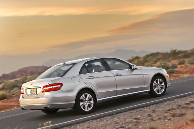 Mercedes-Benz E-Class E550 Luxury Sedan (USA)