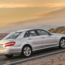 Mercedes-Benz E-Class E550 Luxury Sedan (USA)